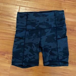 Lululemon Fast and Free High-Rise Shorts 6”